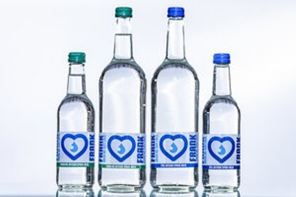 Drinking Water Packing in Glass Bottle Meet High-end Market Requirement